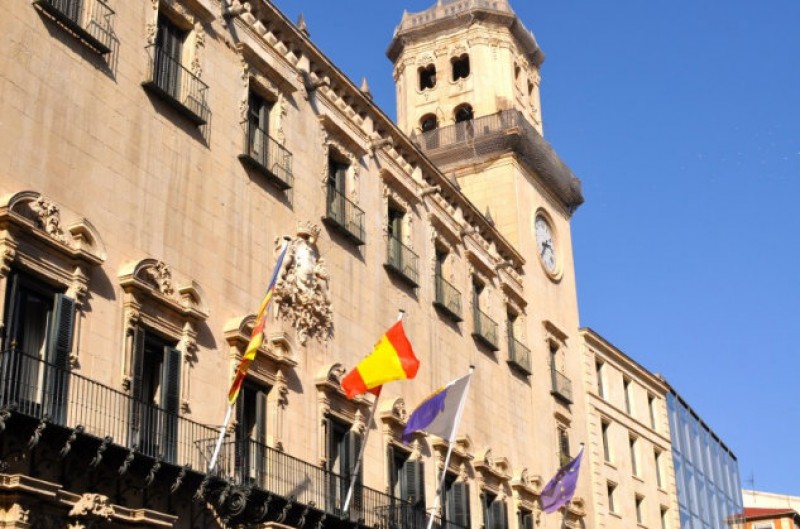 Alicante Town Hall to open historic buildings to the public