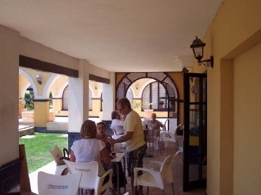 Shops and restaurants Hacienda del Álamo