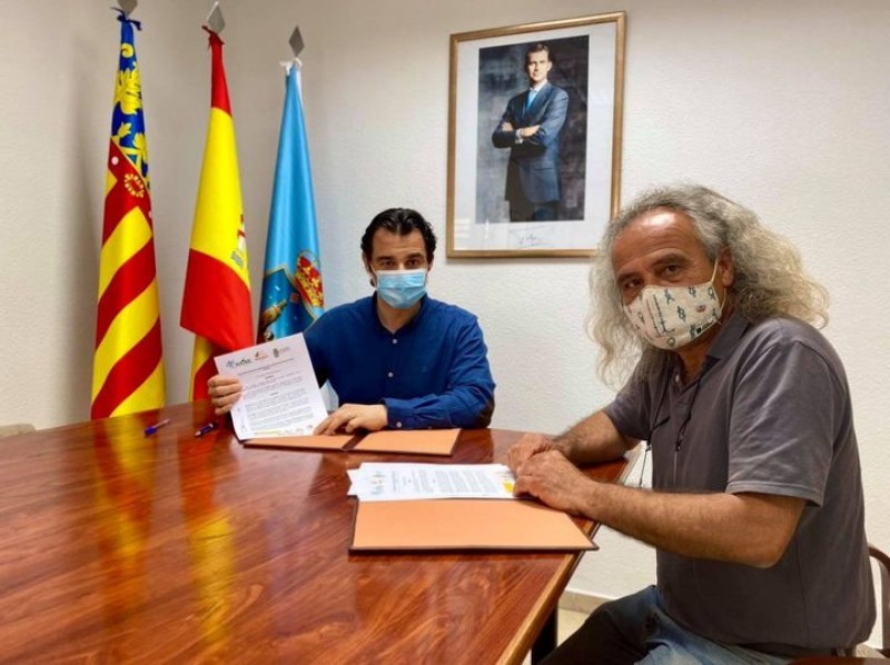 <span style='color:#780948'>ARCHIVED</span> - Torrevieja joins environmental agreement to protect wild bees