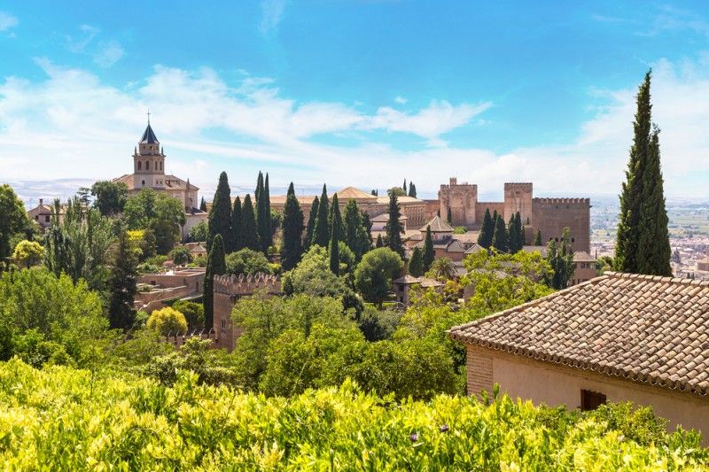<span style='color:#780948'>ARCHIVED</span> - Conde Nast Traveler names Granada as one of top 10 most beautiful cities in Europe