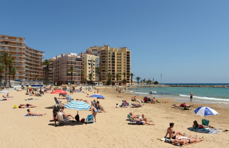 <span style='color:#780948'>ARCHIVED</span> - Just 47,000 foreign visitors to the region of Valencia this March, down from 648,000 in March 2019!