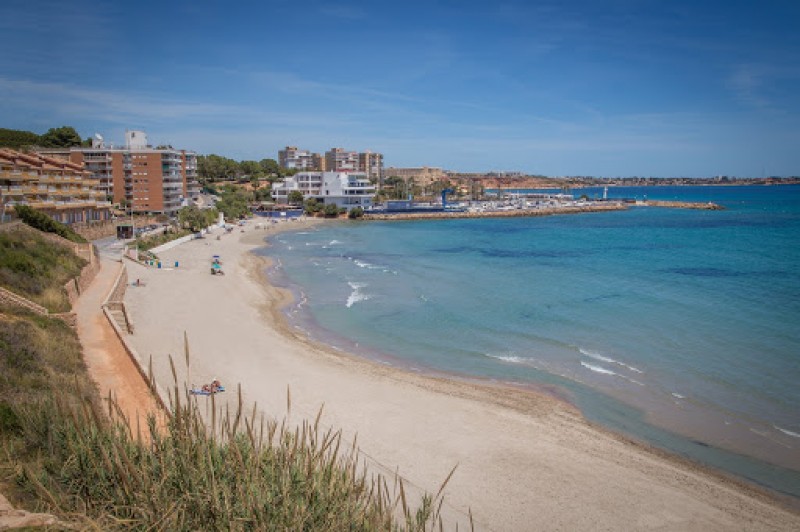 <span style='color:#780948'>ARCHIVED</span> - Alicante province remains national leader with the most coveted Blue Flags in Spain