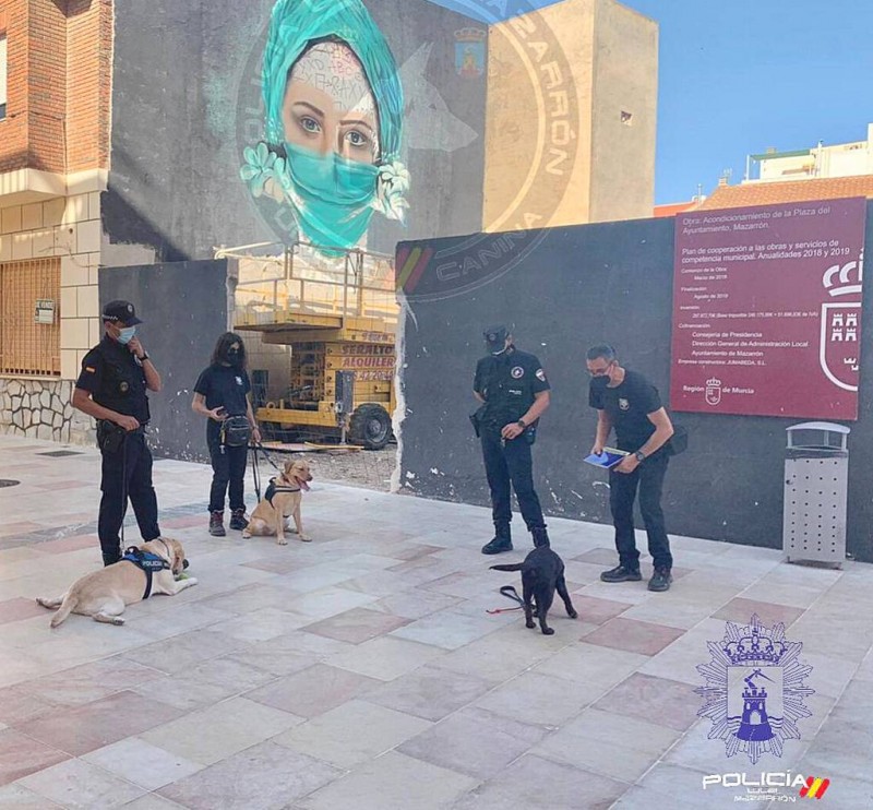 <span style='color:#780948'>ARCHIVED</span> - Mazarron police preparing canine unit for duty