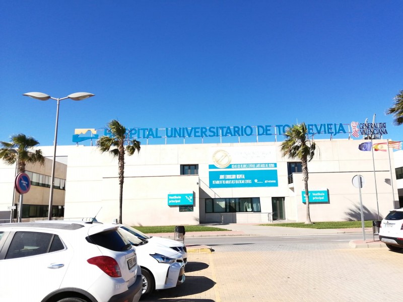 <span style='color:#780948'>ARCHIVED</span> - Job security for Torrevieja health personnel