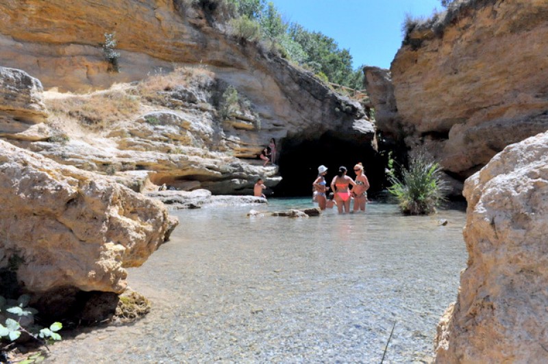 <span style='color:#780948'>ARCHIVED</span> - Daily surveillance in place at Salto del Usero in Bullas, north-west Murcia