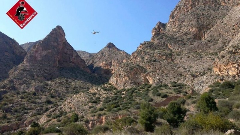 <span style='color:#780948'>ARCHIVED</span> - Three mountain climbers rescued in Callosa del Segura