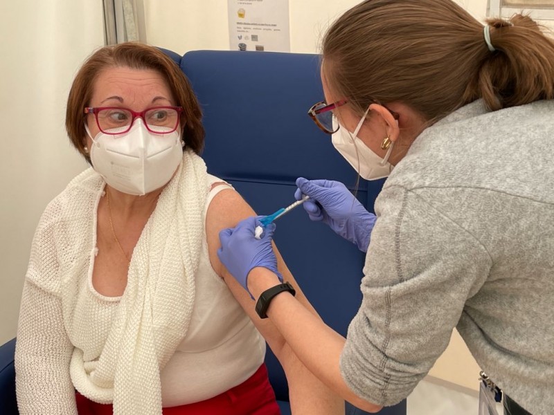 <span style='color:#780948'>ARCHIVED</span> - Flu and booster jabs from October 25: Valencia Covid update October 14