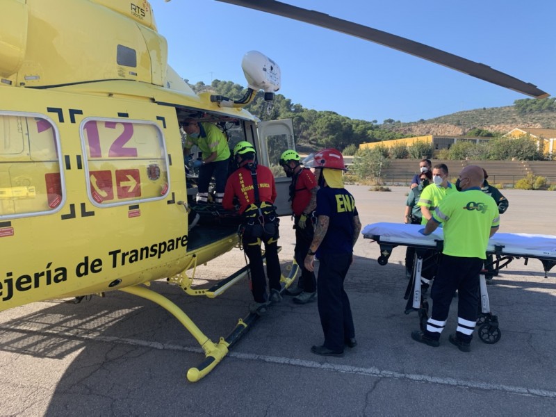 <span style='color:#780948'>ARCHIVED</span> - Helicopter rescue for injured 67-year-old hiker in Cartagena