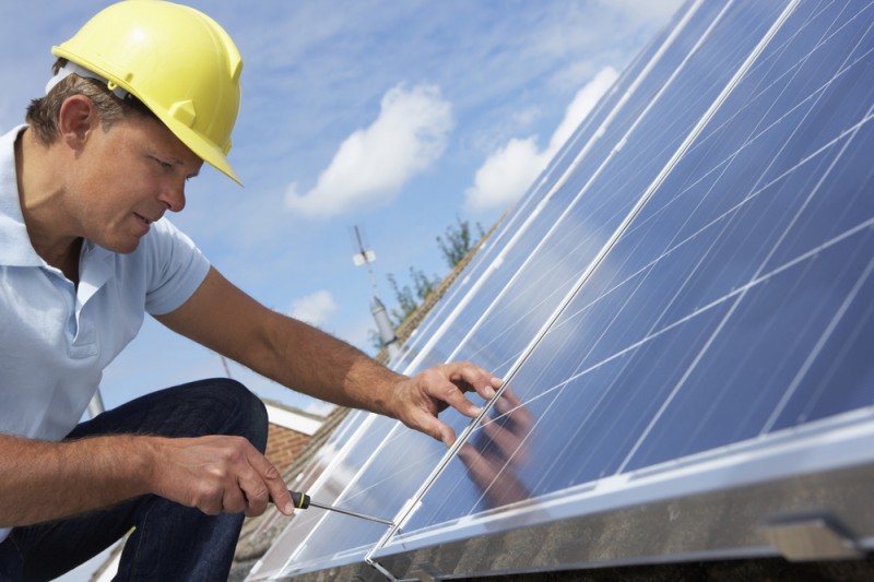 <span style='color:#780948'>ARCHIVED</span> - Property tax rebate for El Campello homes with solar energy installations