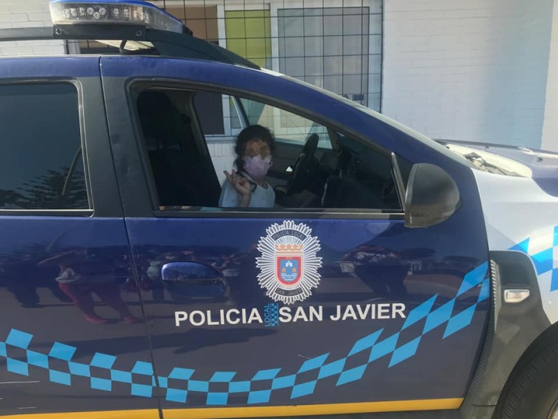 <span style='color:#780948'>ARCHIVED</span> - Drunk driver four times over limit flips car in San Javier
