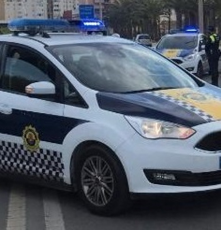 <span style='color:#780948'>ARCHIVED</span> - Drunk-driver three times over the limit flees scene of crash in Javea