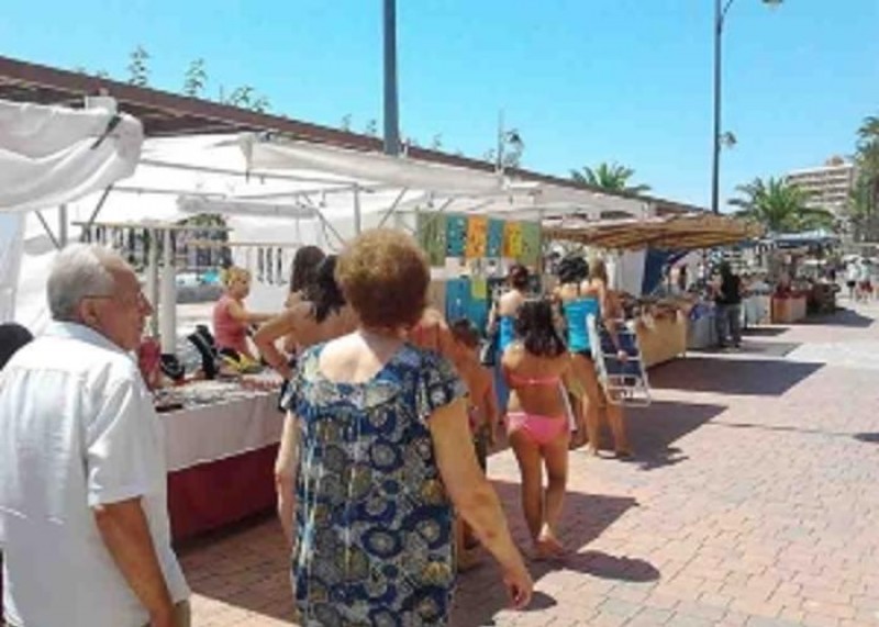 <span style='color:#780948'>ARCHIVED</span> - Puerto de Mazarron arts and crafts market: every third Saturday of the month in 2022