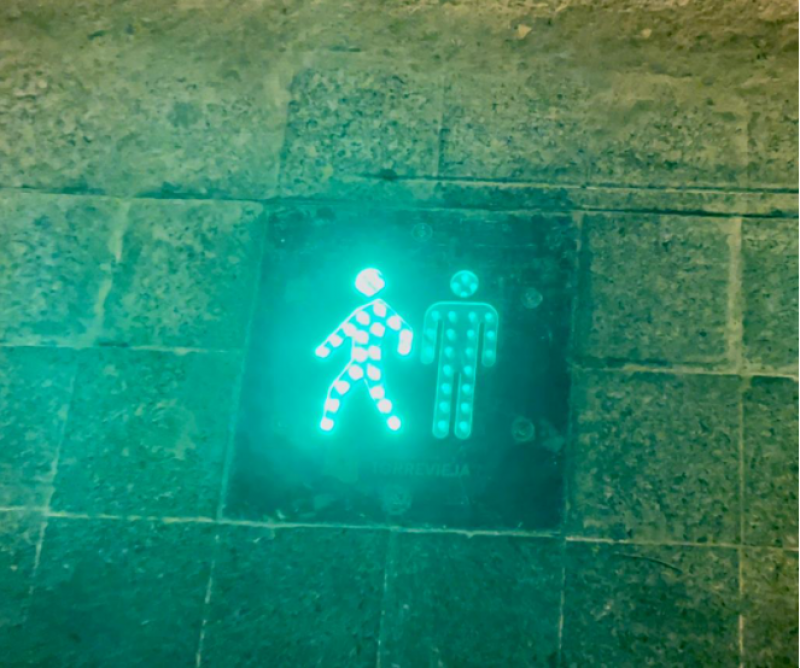 <span style='color:#780948'>ARCHIVED</span> - The innovative way Torrevieja is stopping people walking out into traffic while looking at their phones