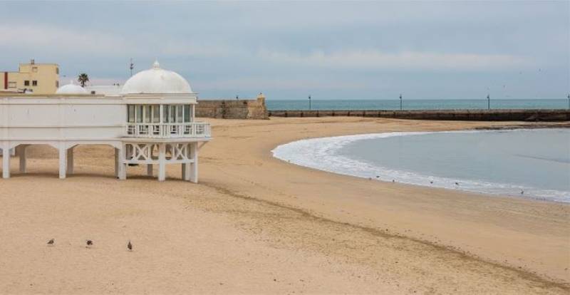 <span style='color:#780948'>ARCHIVED</span> - All beaches in Cadiz, Spain to be turned into nudist beaches