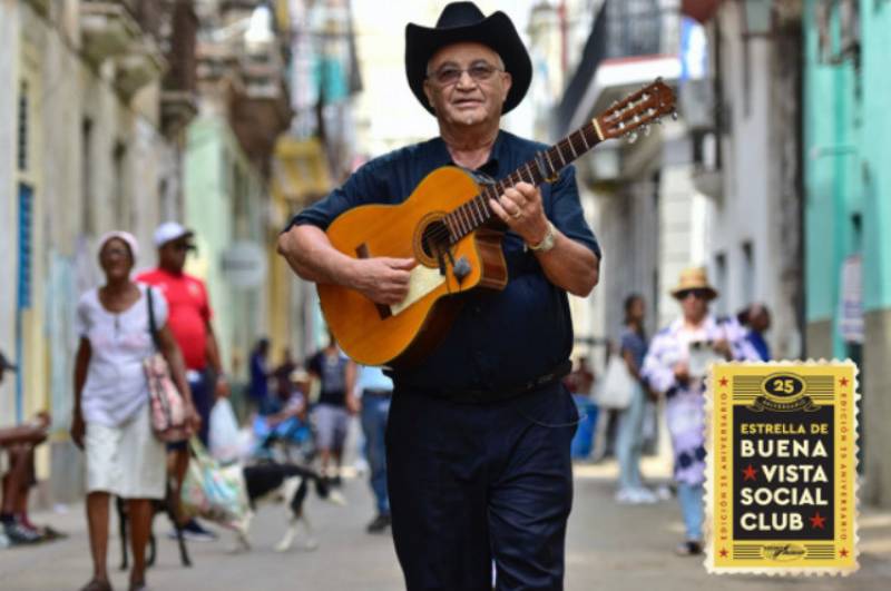 <span style='color:#780948'>ARCHIVED</span> - July 18 Eliades Ochoa and Youssou N’Dour top the bill on the fourth night of La Mar de Musicas in Cartagena