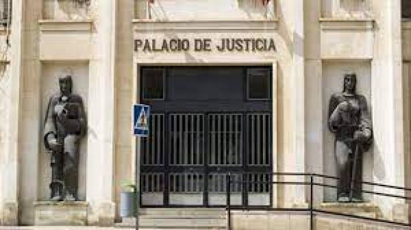 <span style='color:#780948'>ARCHIVED</span> - 69-year-old who tied up his girlfriend before beating and raping her in Murcia avoids jail