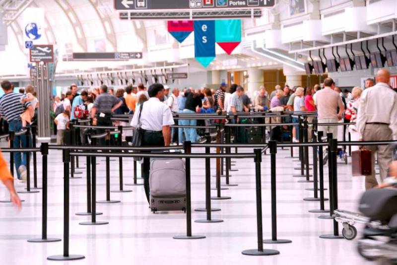 How to get through airport security as quickly as possible for free