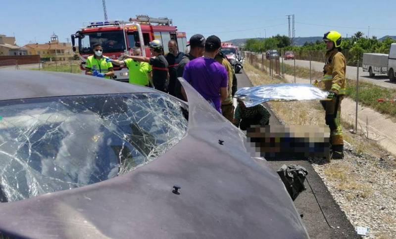 <span style='color:#780948'>ARCHIVED</span> - Nine people injured in multi-vehicle crash in Orihuela