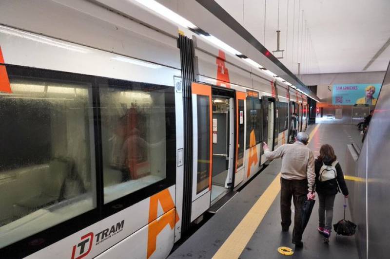 <span style='color:#780948'>ARCHIVED</span> - Alicante TRAM fares will be slashed by 50 per cent from this weekend