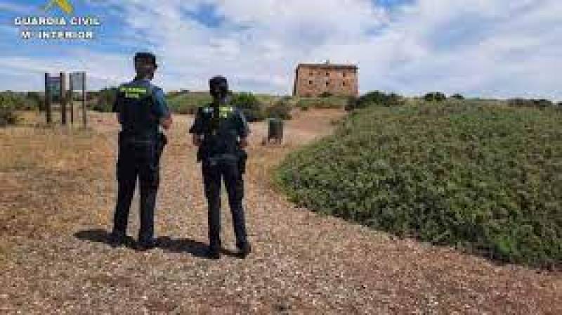 <span style='color:#780948'>ARCHIVED</span> - Slippery start to summer surveillance on Tabarca Island with the capture of one-metre snake