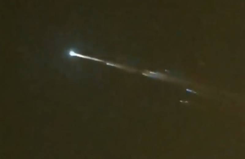 <span style='color:#780948'>ARCHIVED</span> - VIDEO: Chinese rocket debris creates spectacular blazing streak in the sky over Alicante