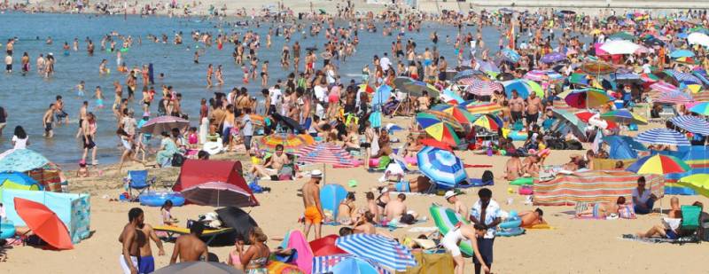 <span style='color:#780948'>ARCHIVED</span> - 6 banned beach behaviours that will land you with a fine in Spain