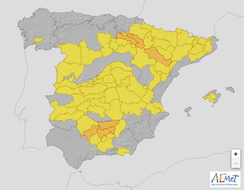 <span style='color:#780948'>ARCHIVED</span> - Slightly cooler weekend ahead as heatwave abates: Spain weather forecast August 5-7