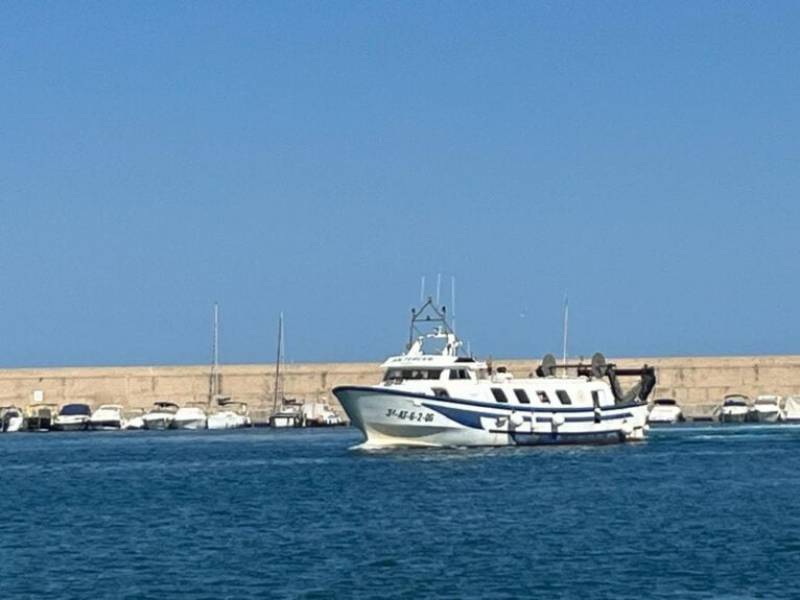 Spanish fishermen save man from heart attack on ghost yacht