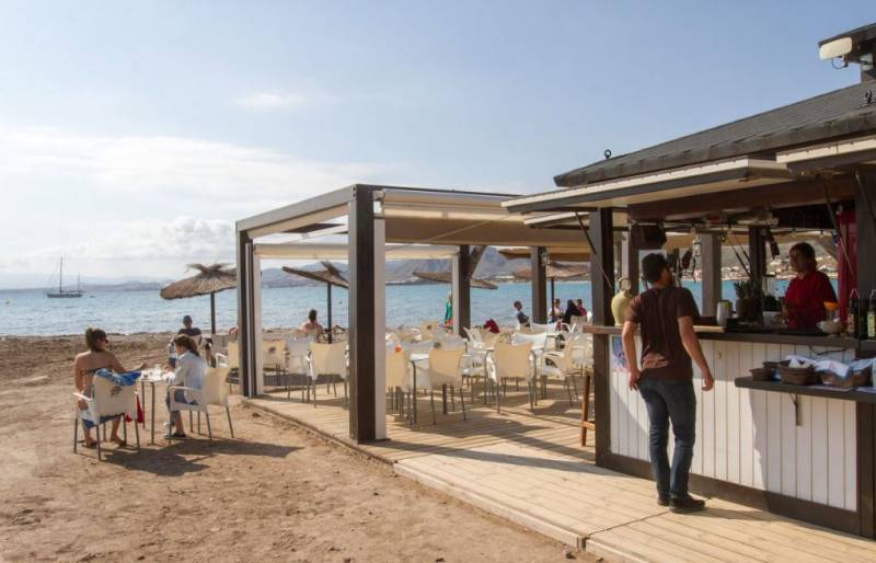 <span style='color:#780948'>ARCHIVED</span> - 5 Mar Menor chiringuitos to be forcibly closed down for only serving customers who don’t use the beach