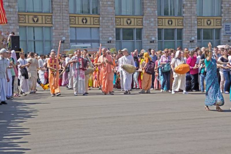 <span style='color:#780948'>ARCHIVED</span> - Murcia court rejects call from father for sole custody and rules that Hare Krishna is not harmful