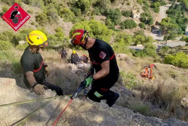 <span style='color:#780948'>ARCHIVED</span> - British woman, 58, dies after her electric scooter plunges off Benidorm cliff