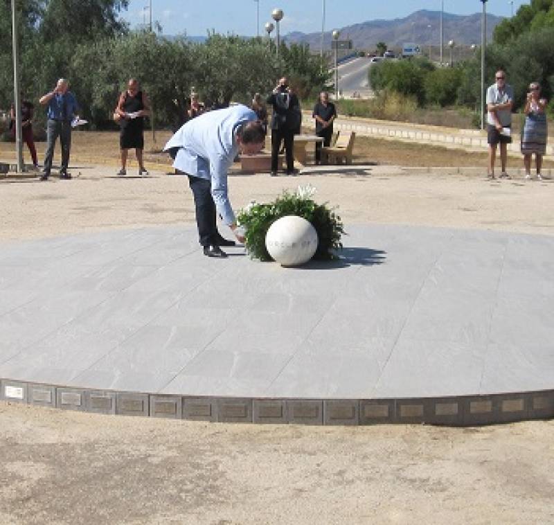 <span style='color:#780948'>ARCHIVED</span> - Camposol Memorial Service for Her Majesty Queen Elizabeth II