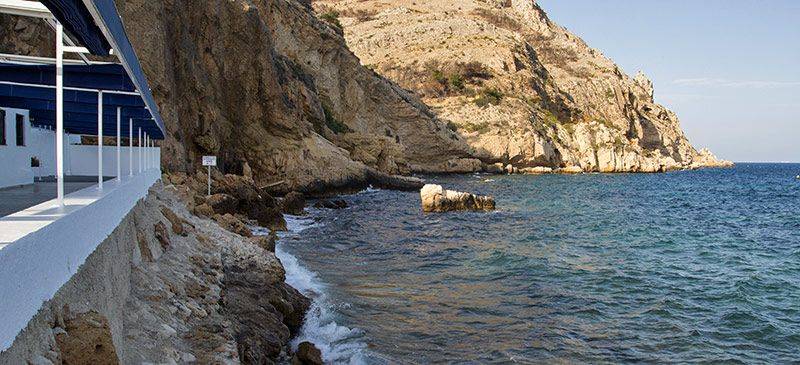 Javea cove closes to the public for good and is buried under 4.5 tons of stone