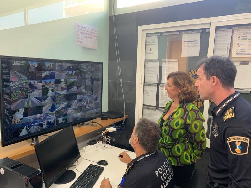 <span style='color:#780948'>ARCHIVED</span> - Almoradi installs 60 smart cameras to improve traffic management and public safety