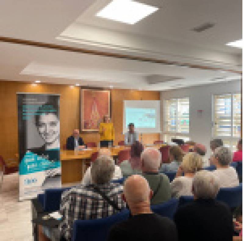 <span style='color:#780948'>ARCHIVED</span> - Dozens of international residents attend Orihuela Costa election seminar
