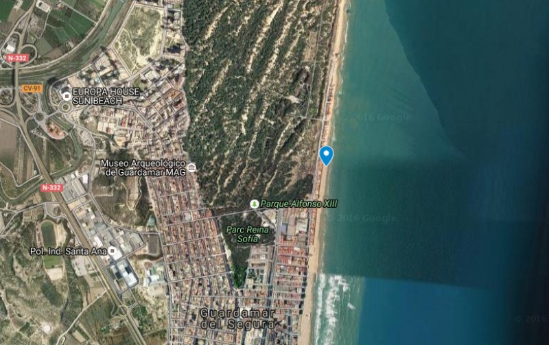 ! Alicante Today - Playa Babilonia / Platja De La Babilònia In ...