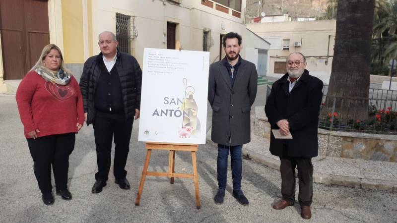 <span style='color:#780948'>ARCHIVED</span> - January 15 San Anton fiesta and animal blessing in Orihuela