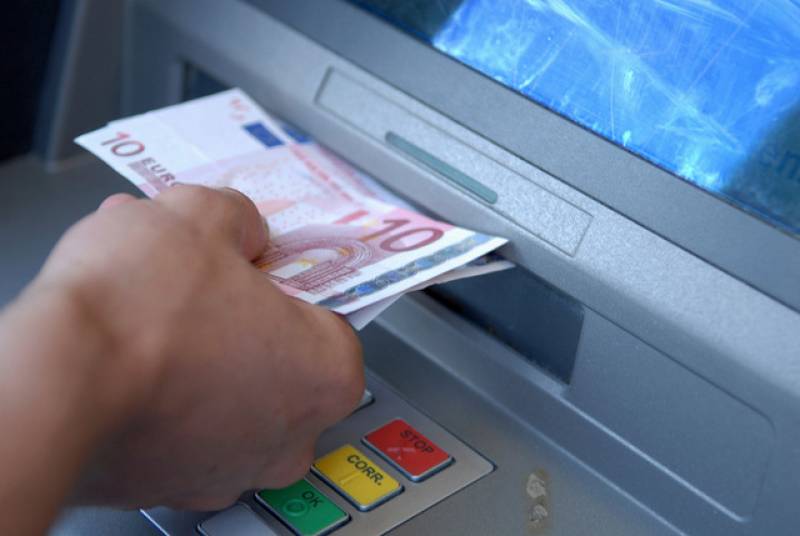 <span style='color:#780948'>ARCHIVED</span> - Benidorm forced to delay the removal of 196 unlicensed and costly ATMs