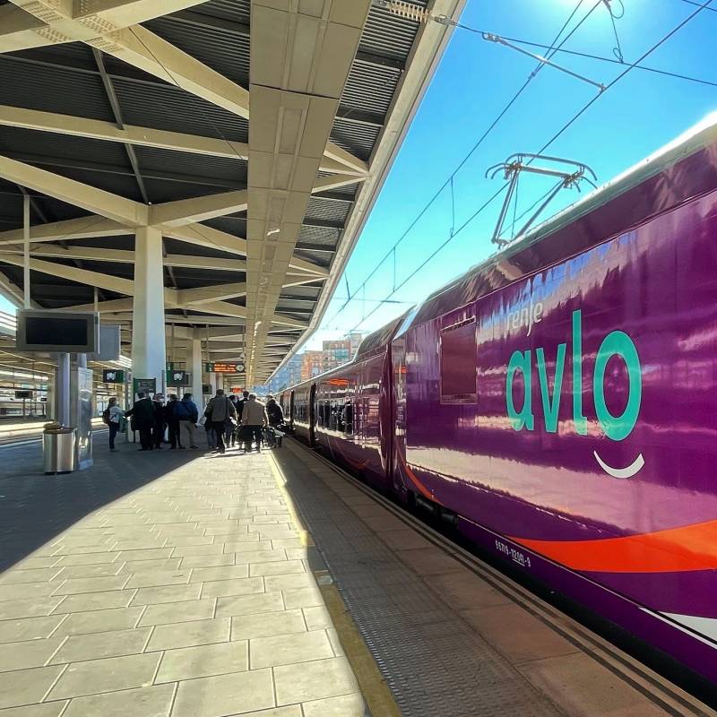 New low-cost Renfe Avlo Alicante-Madrid rail link from March 27 with prices from 7 euros