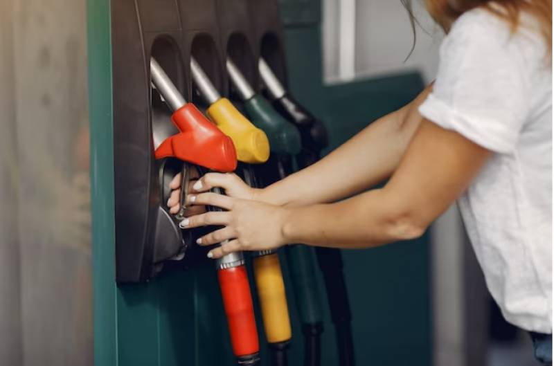 Fuel prices in Spain return to normal after a year