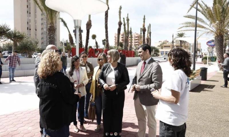 <span style='color:#780948'>ARCHIVED</span> - Finishing touches added to Plaza Bohemia in La Manga with 1,200 square metres of pedestrian space