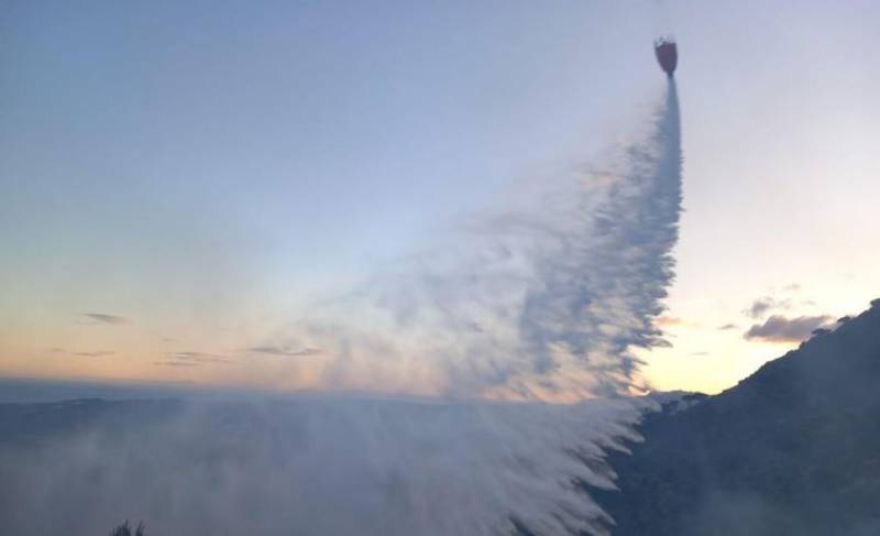 <span style='color:#780948'>ARCHIVED</span> - Wildfire engulfs the Sierra de Mijas, Malaga