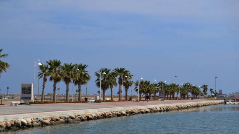 Fishermen reel in another dead body off the coast of Denia