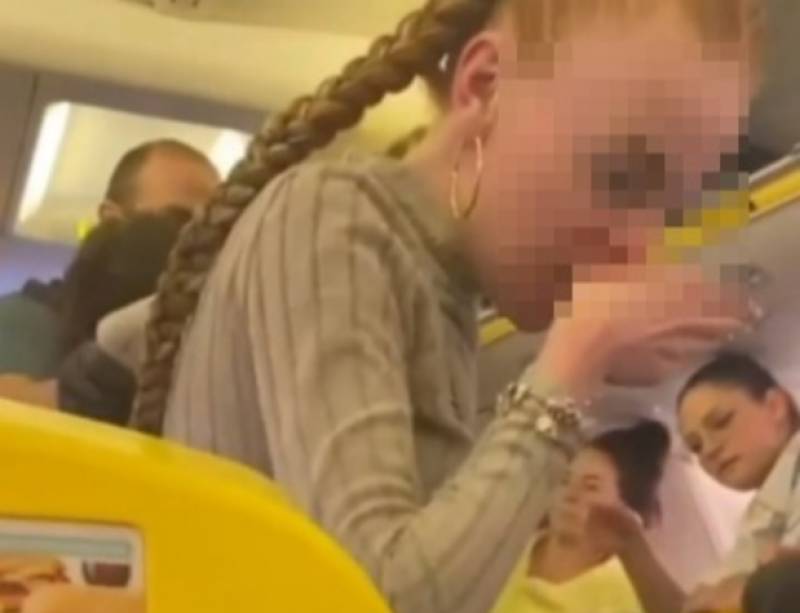 Brawling UK passengers roll around cabin floor on flight to Spain