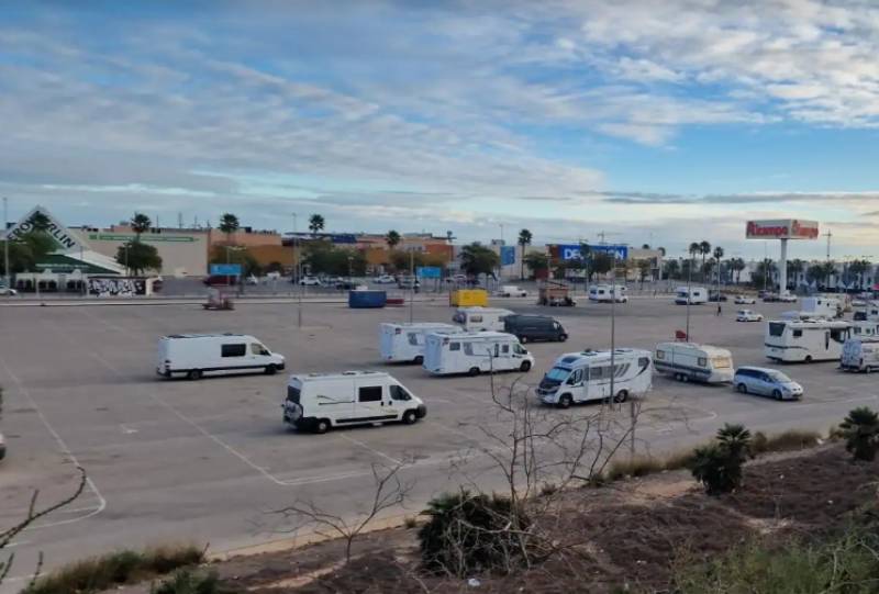 Urgent calls for campervan parking on the Orihuela Costa