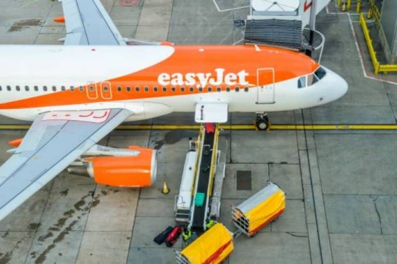 Drunk Brit tries to open plane door on flight to Spain