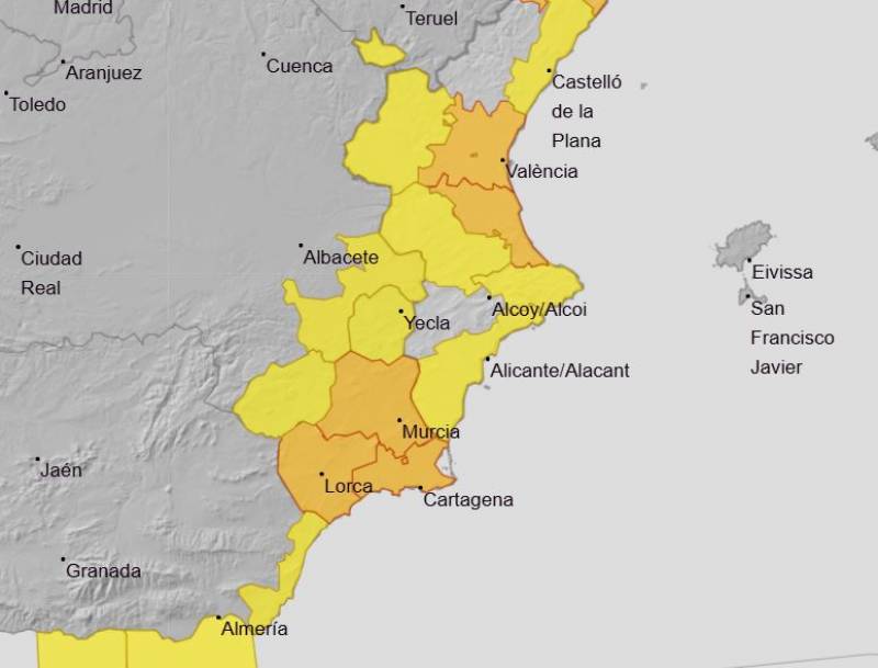 Orange and yellow alerts for rain this Sunday in Murcia and Valencia