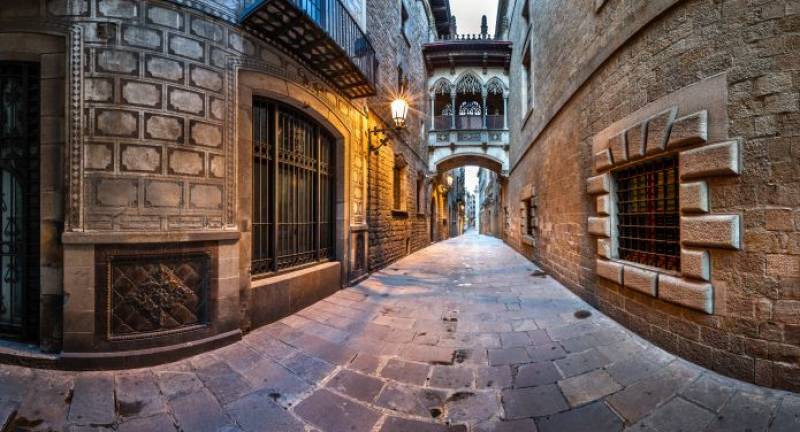 The ultimate city guide to Barcelona: Top 11 must-visit attractions and where to store your luggage