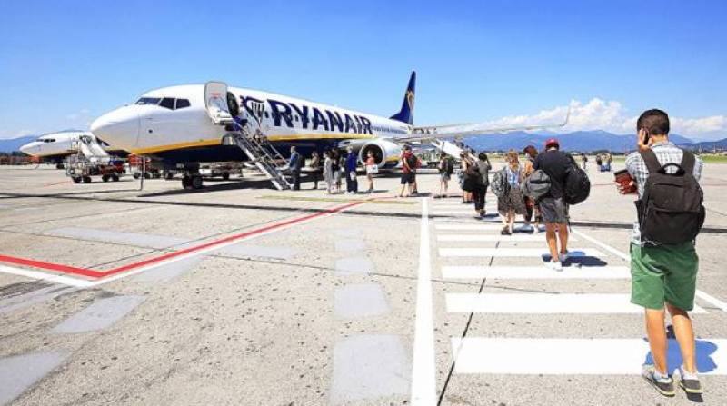 Non-binary passenger sues Ryanair for failing to provide gender-neutral titles on Spanish flight