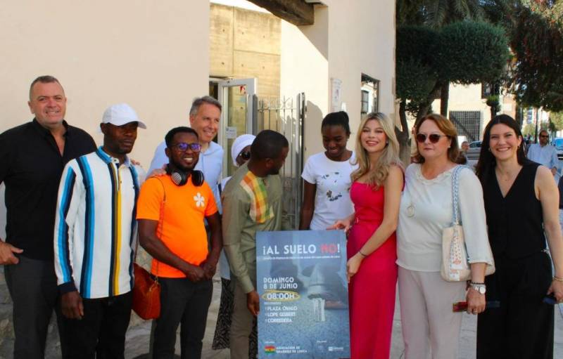 Ghanaian community leads by example in Lorca anti-litter campaign